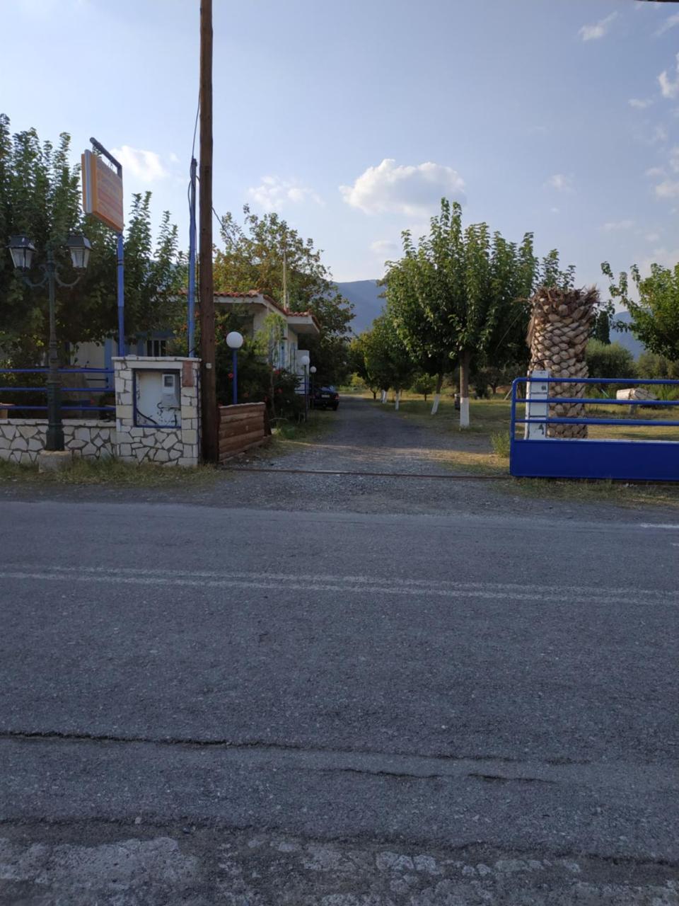 Holiday Tolofona Beach Erateini Exterior foto
